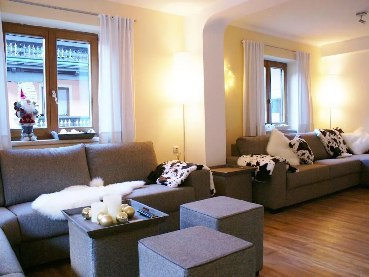 Apartment Chalet Saalbach 1  ザールバッハ・ヒンターグレム